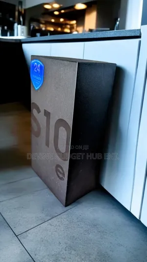 New Samsung Galaxy S10e 128 GB White