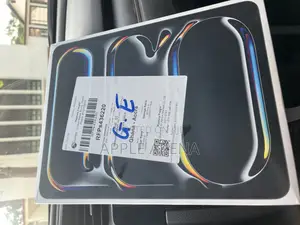 New Apple iPad Pro 13 (2024) 256 GB Black