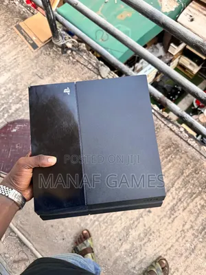 Ps4 Standard With 7 Games