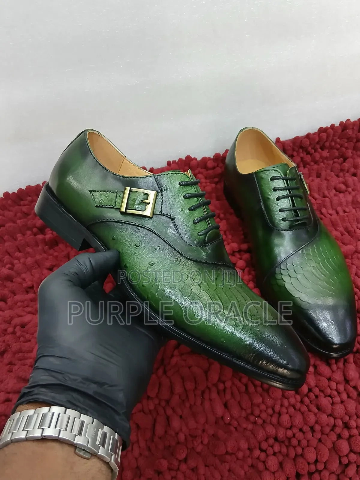 Sleek Green Versace Leather Lace-Up Formal Shoes