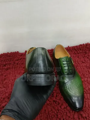 Sleek Green Versace Leather Lace-Up Formal Shoes