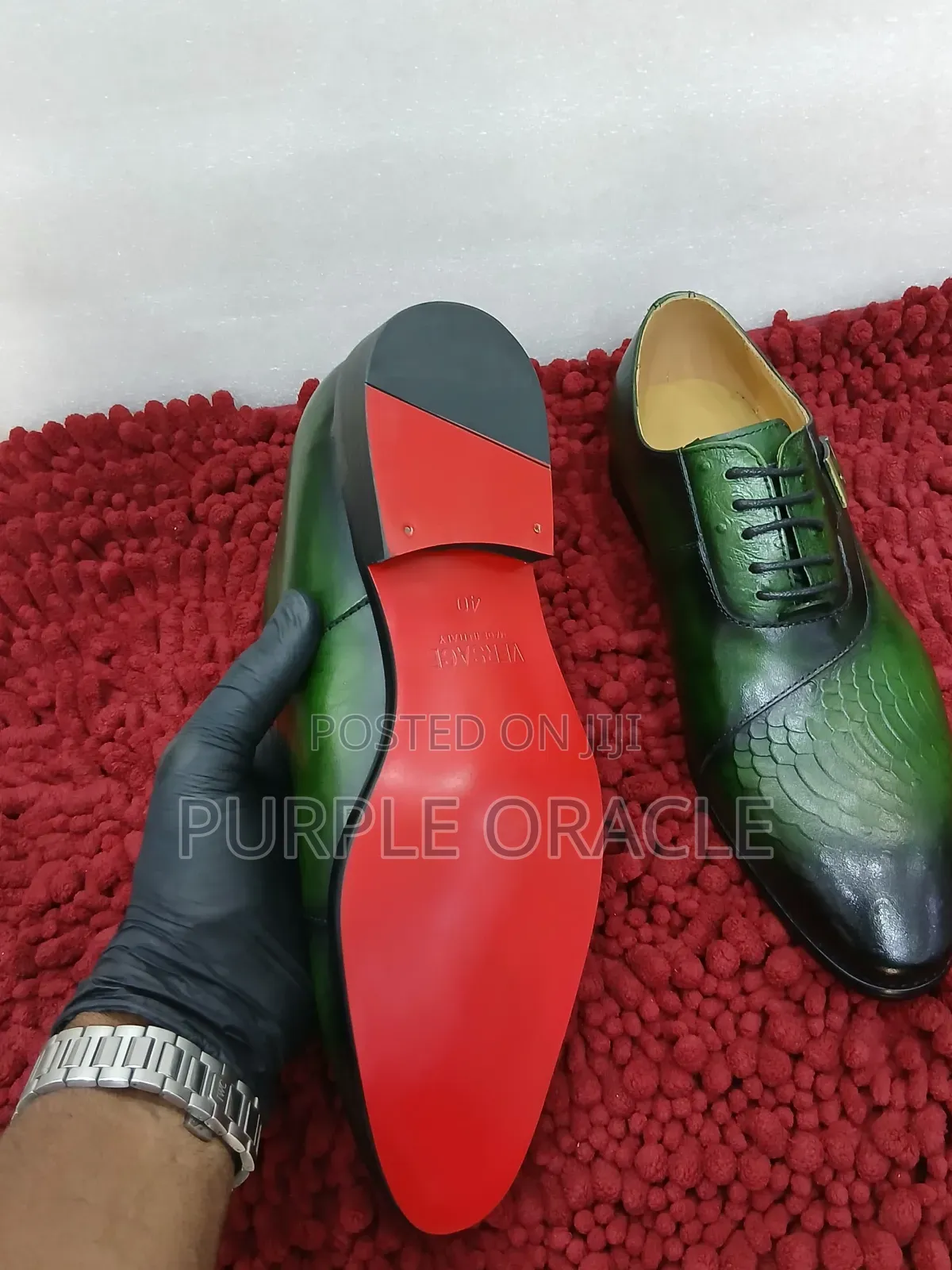 Sleek Green Versace Leather Lace-Up Formal Shoes