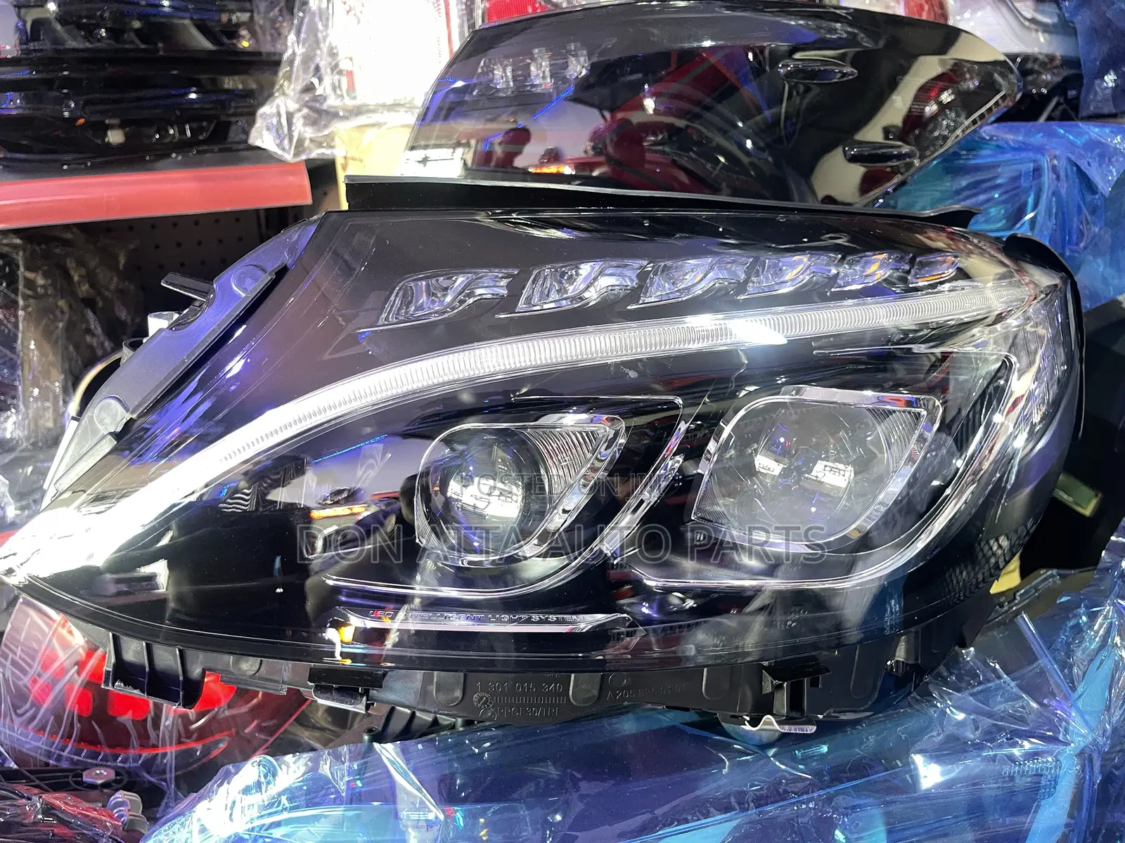Mercedes Benz C300 Head Light