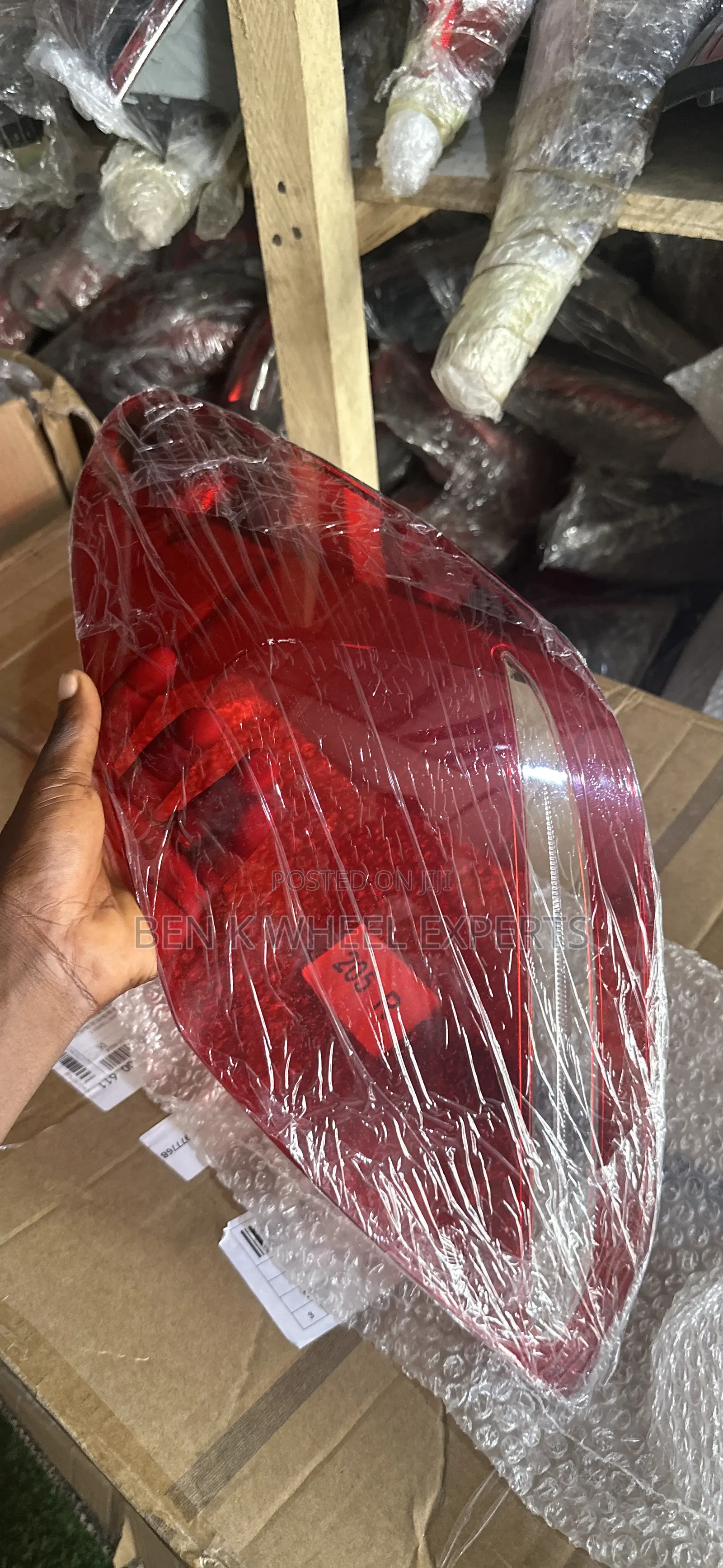 Mercedes Benz C300 Taillight Glass