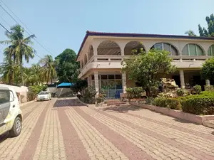 7bdrm House in Airport Residential for rent