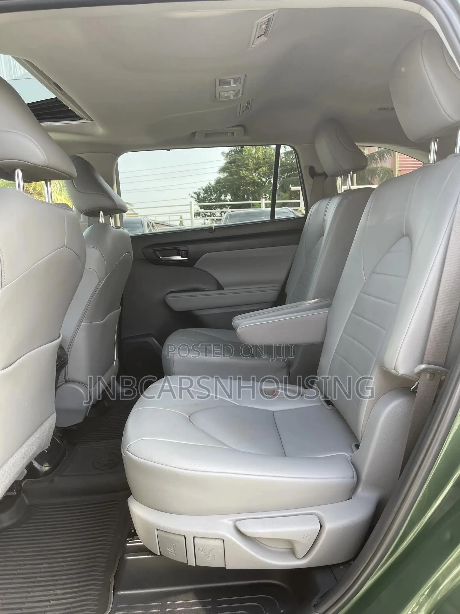 Toyota Highlander XLE AWD 2023 Green