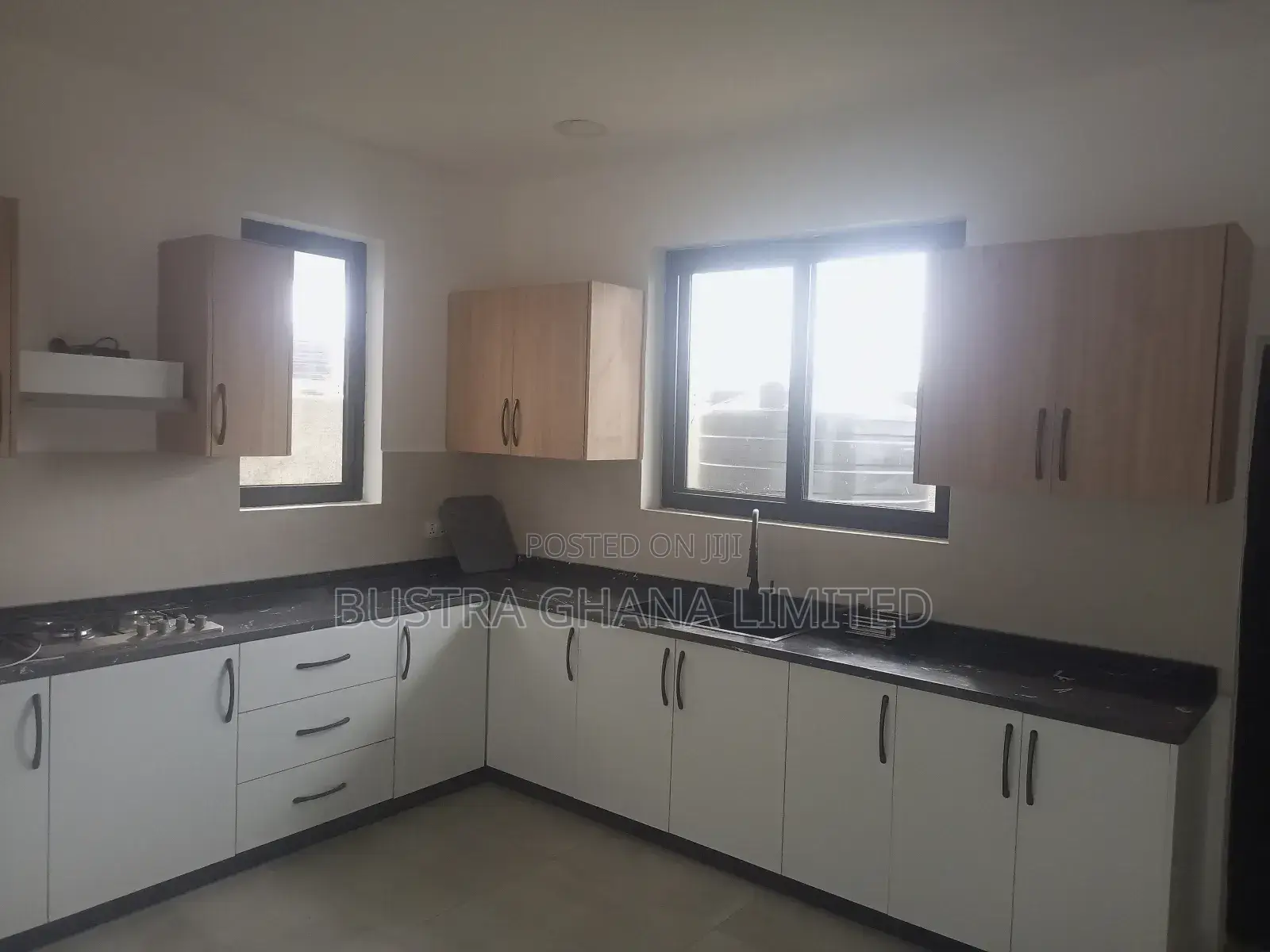 4bdrm Mansion in Opposite Royal Palm for sale