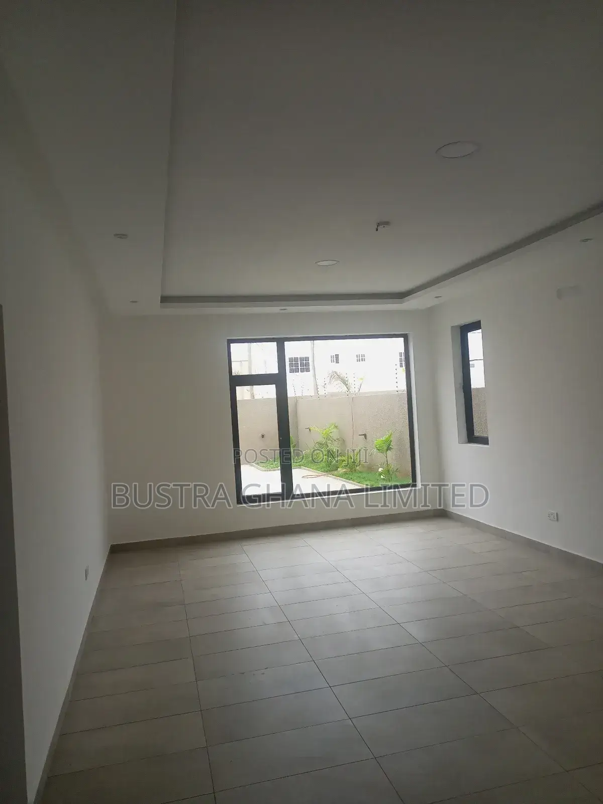 4bdrm Mansion in Opposite Royal Palm for sale