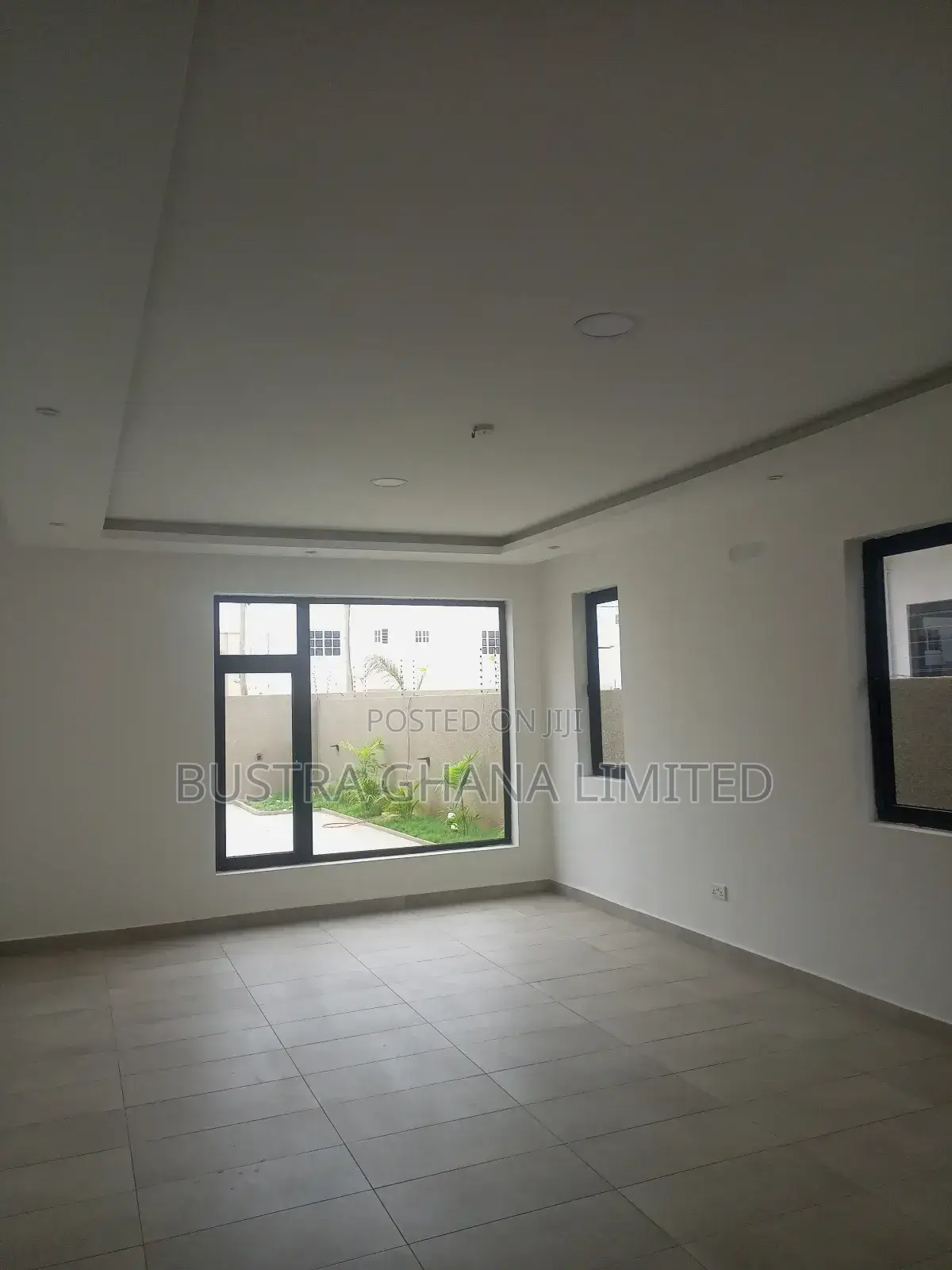 4bdrm Mansion in Opposite Royal Palm for sale