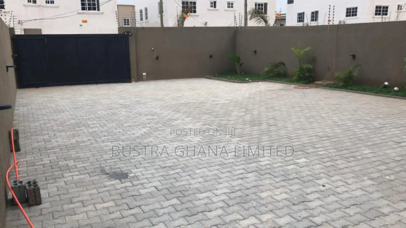 4bdrm Mansion in Opposite Royal Palm for sale