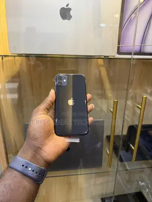 New Apple iPhone 11 64 GB Black