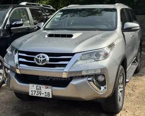 Toyota Fortuner 2.8 D RWD 2018 Silver