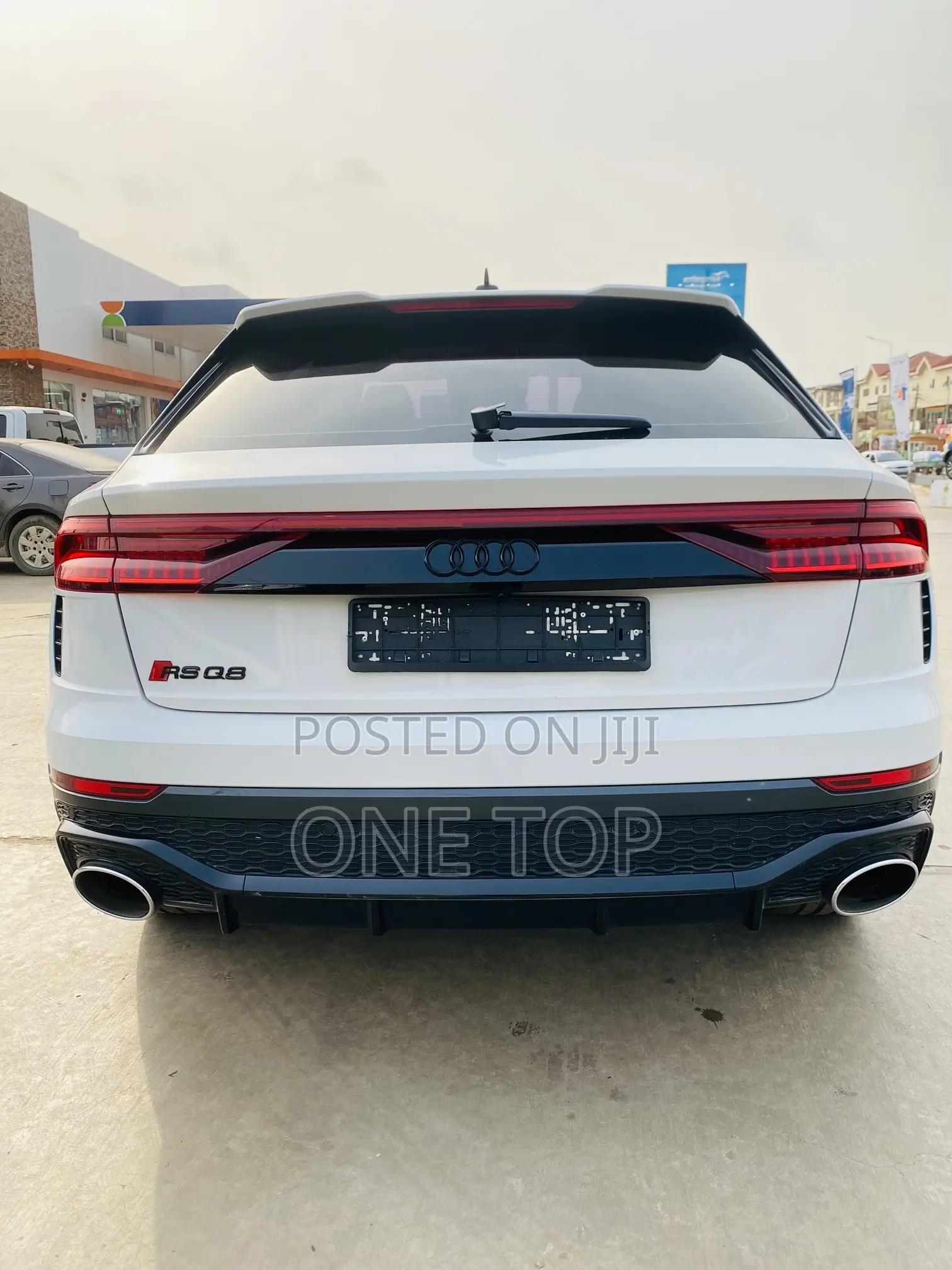 Audi RS Q8 2023 White