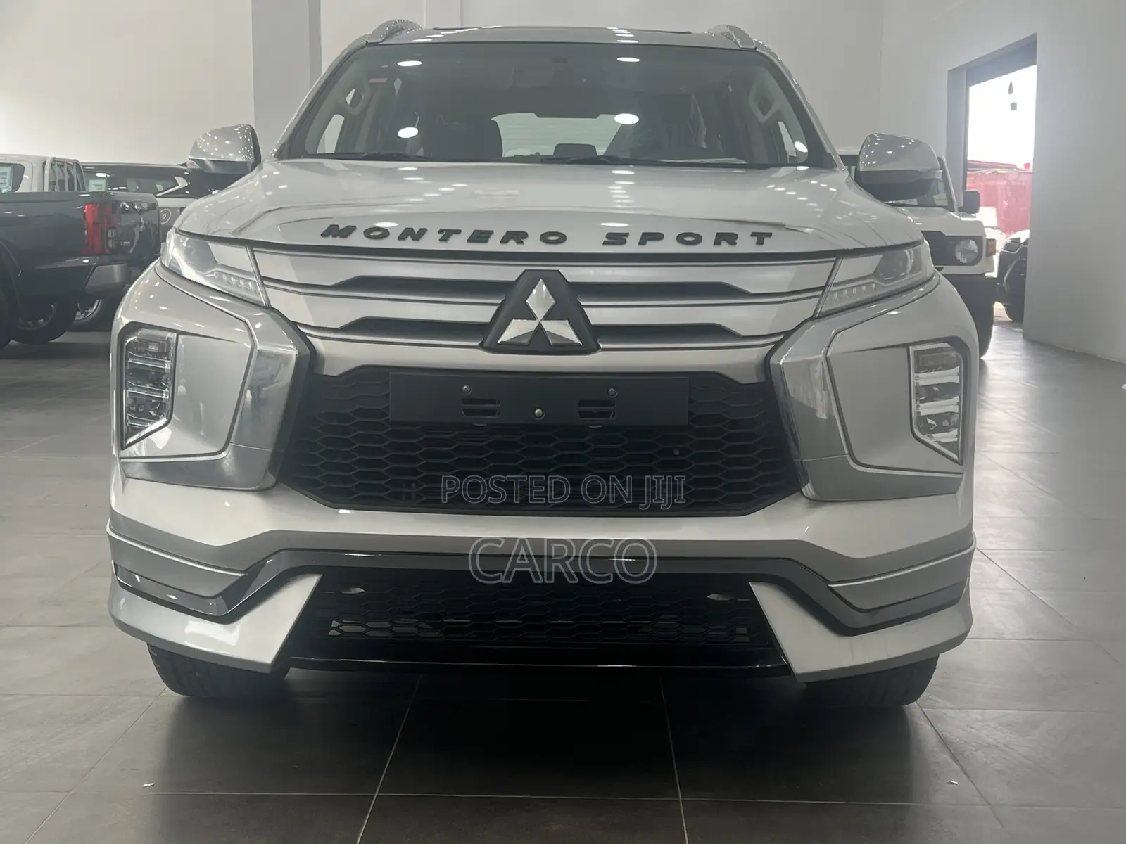 New Mitsubishi Montero Sport 2023 Silver