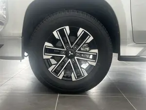New Mitsubishi Montero Sport 2023 Silver