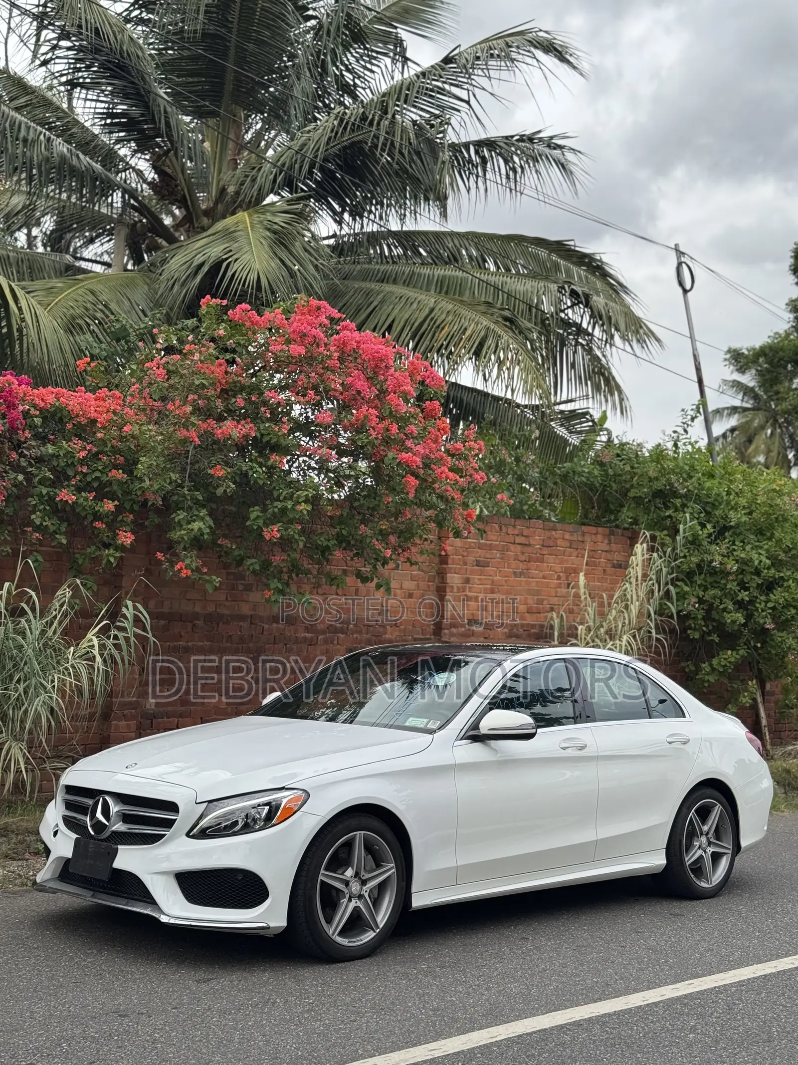 Mercedes-Benz C300 Sport 4dr AWD 4Matic Sedan (2.0L 4cyl 7A) 2015 White