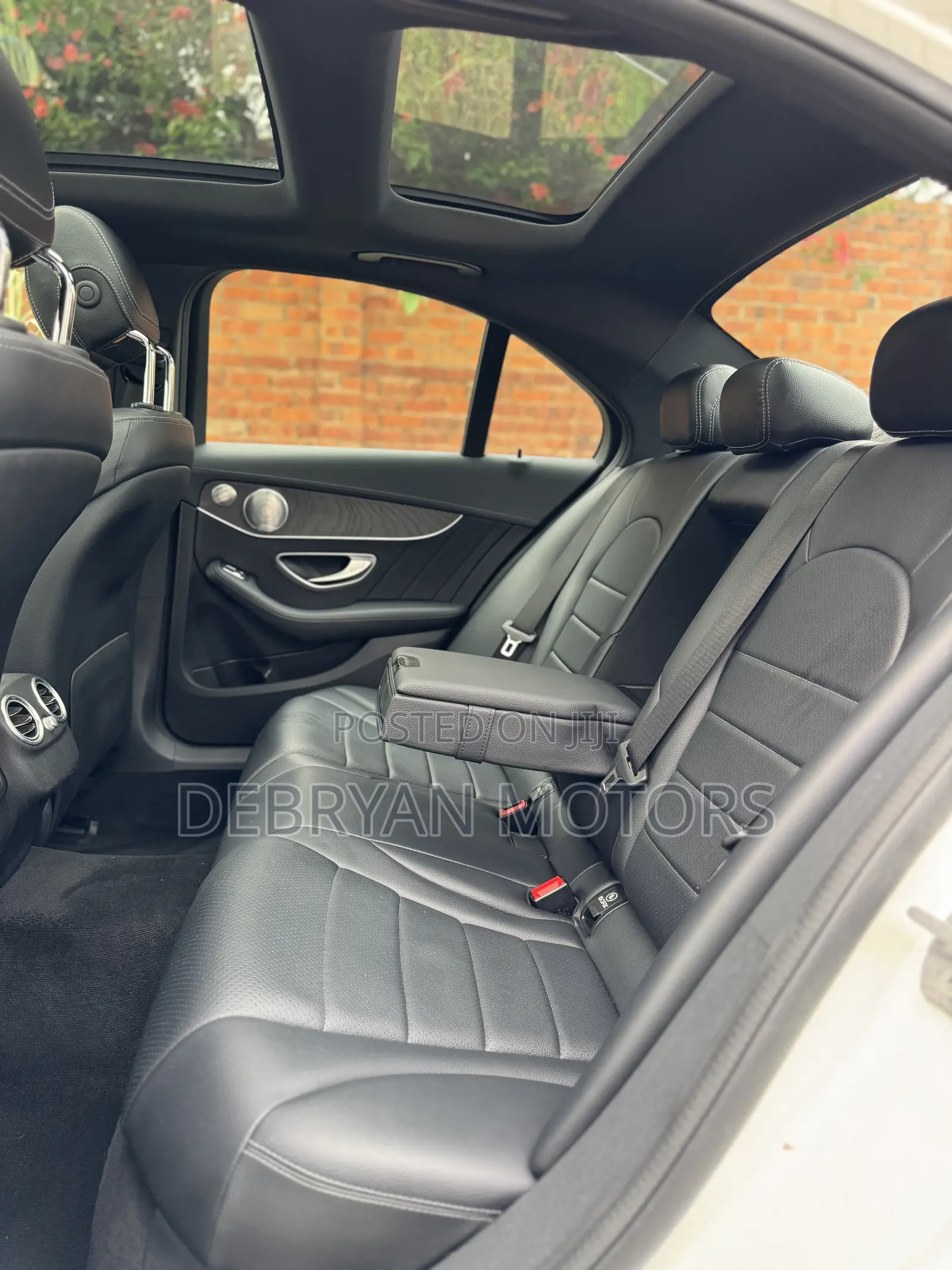 Mercedes-Benz C300 Sport 4dr AWD 4Matic Sedan (2.0L 4cyl 7A) 2015 White