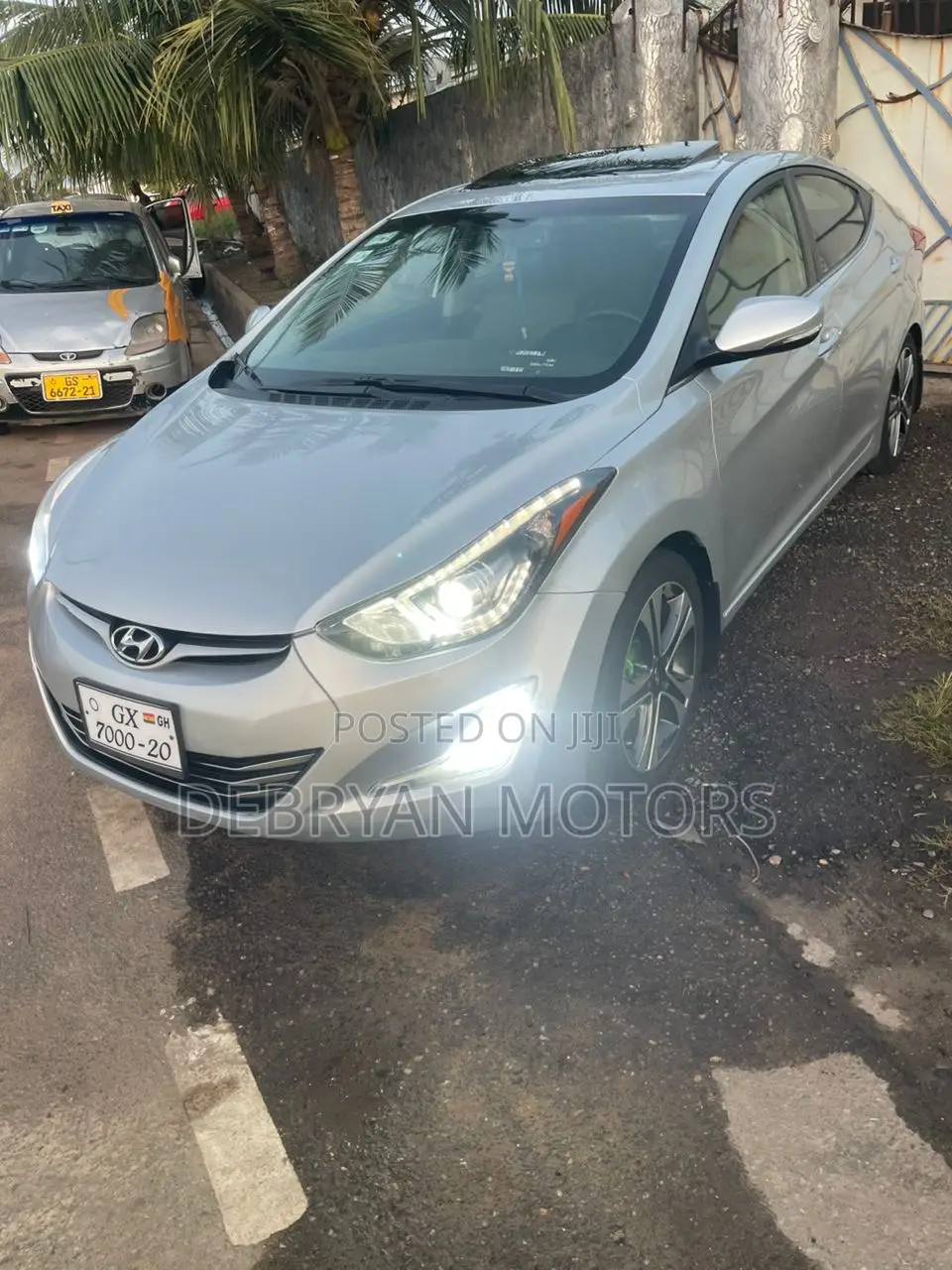 Hyundai Elantra Limited 4dr Sedan (1.8L 4cyl 6A) 2015 Silver