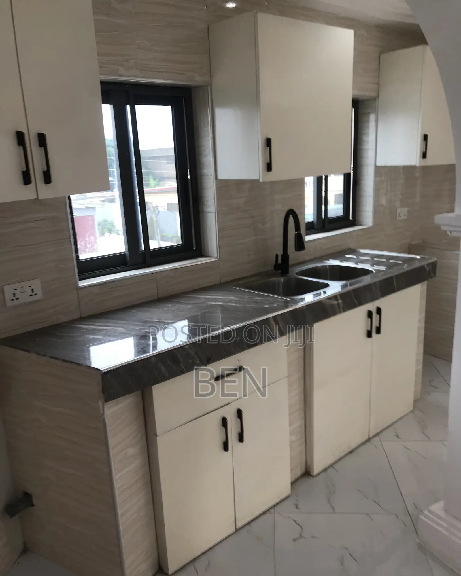 2bdrm Apartment in Lapaz Racecourse for rent
