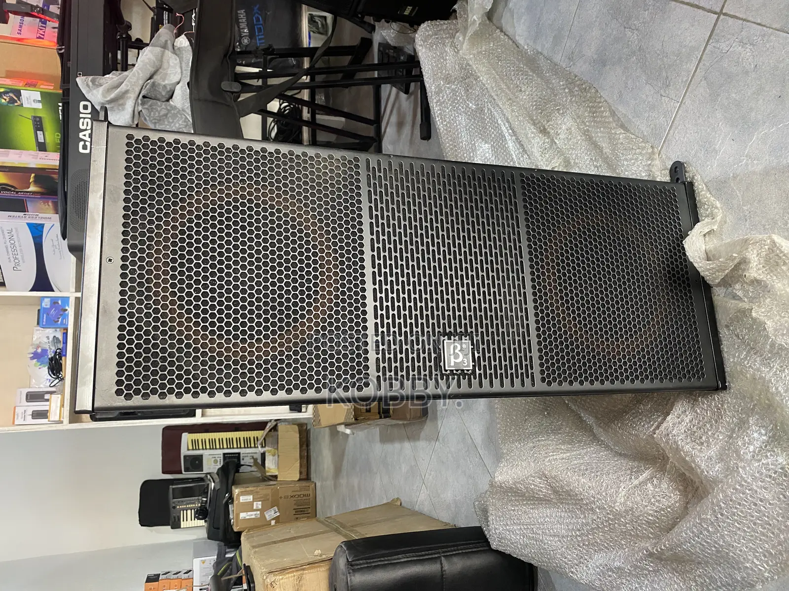 Beta3 Line Arrays