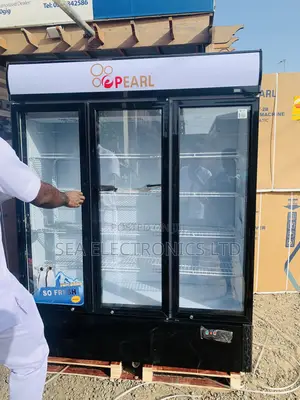 Supreme Quality 3 Doors Pearl Display Fridge