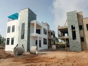 4bdrm House in Adonten, Aburi for sale