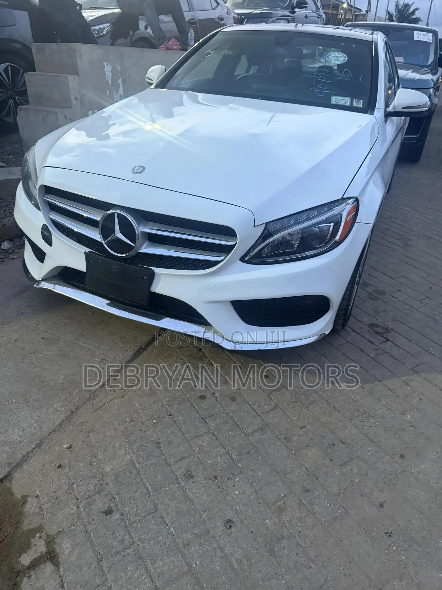 Mercedes-Benz C300 Sport 4dr AWD 4Matic Sedan (2.0L 4cyl 7A) 2015 White