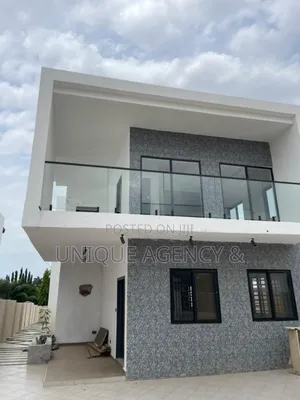 4bdrm Duplex in East Legon for sale