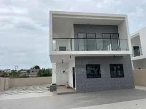 4bdrm Duplex in East Legon for sale