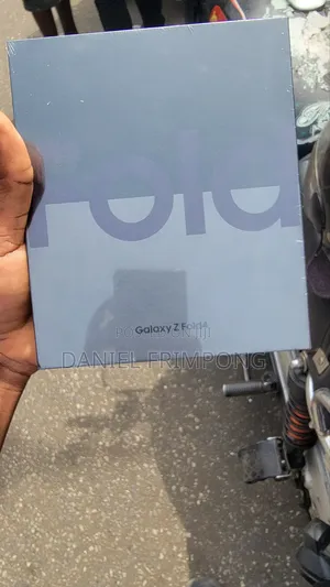 Photo - New Samsung Galaxy Z Fold4 256 GB Black