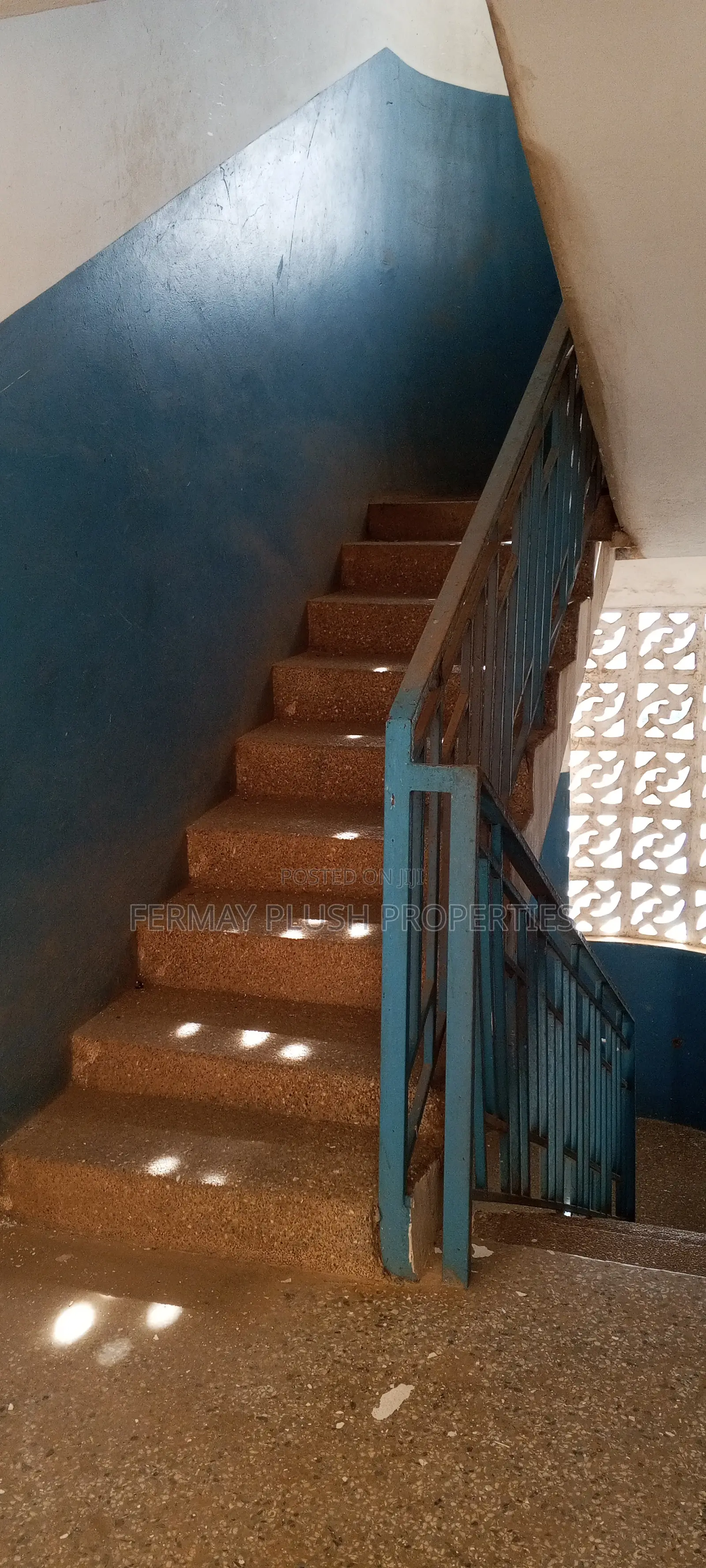 30 Rooms for Sale in Accra