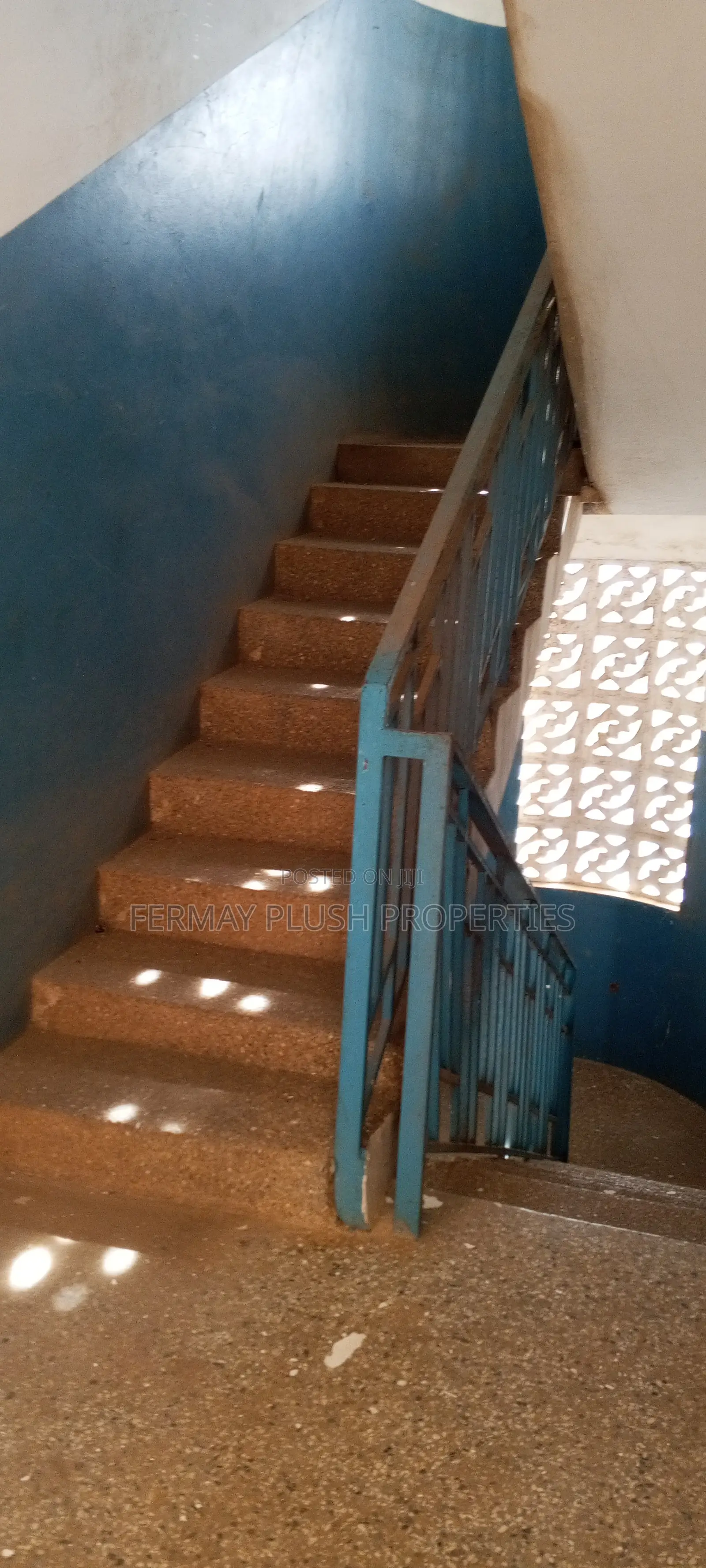 30 Rooms for Sale in Accra
