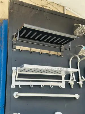 Multifunctional Towel/Soap/Tissue/Sponge Holder_ Multi Rail