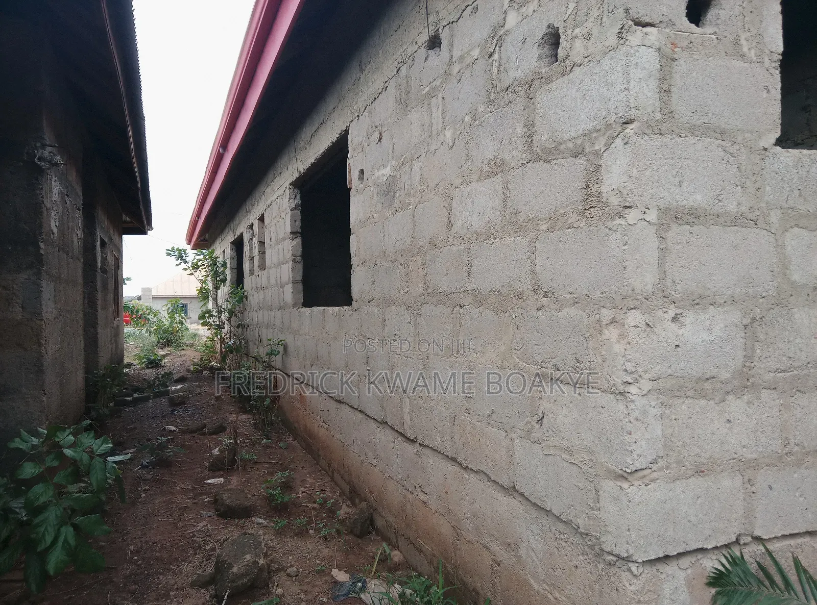 6bdrm House in 6 Bedrooms House For, Kumasi Metropolitan for sale