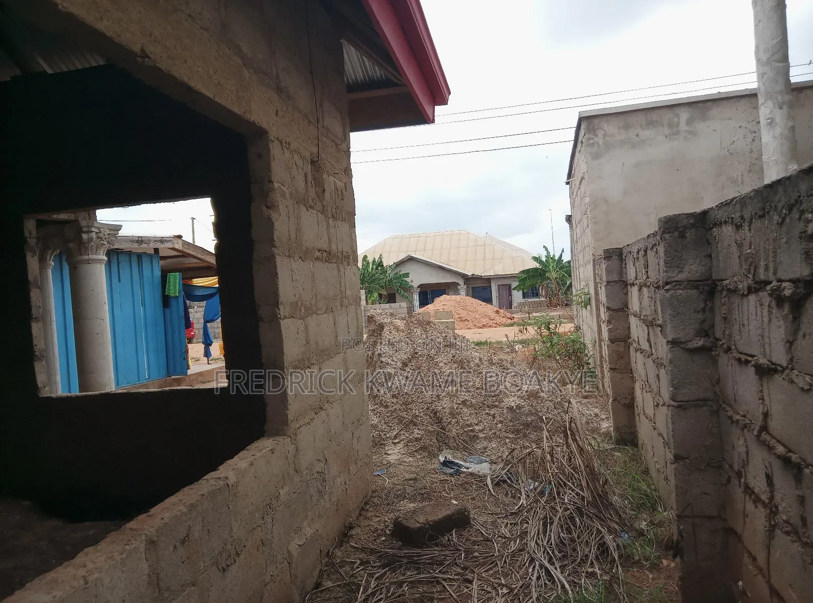 6bdrm House in 6 Bedrooms House For, Kumasi Metropolitan for sale