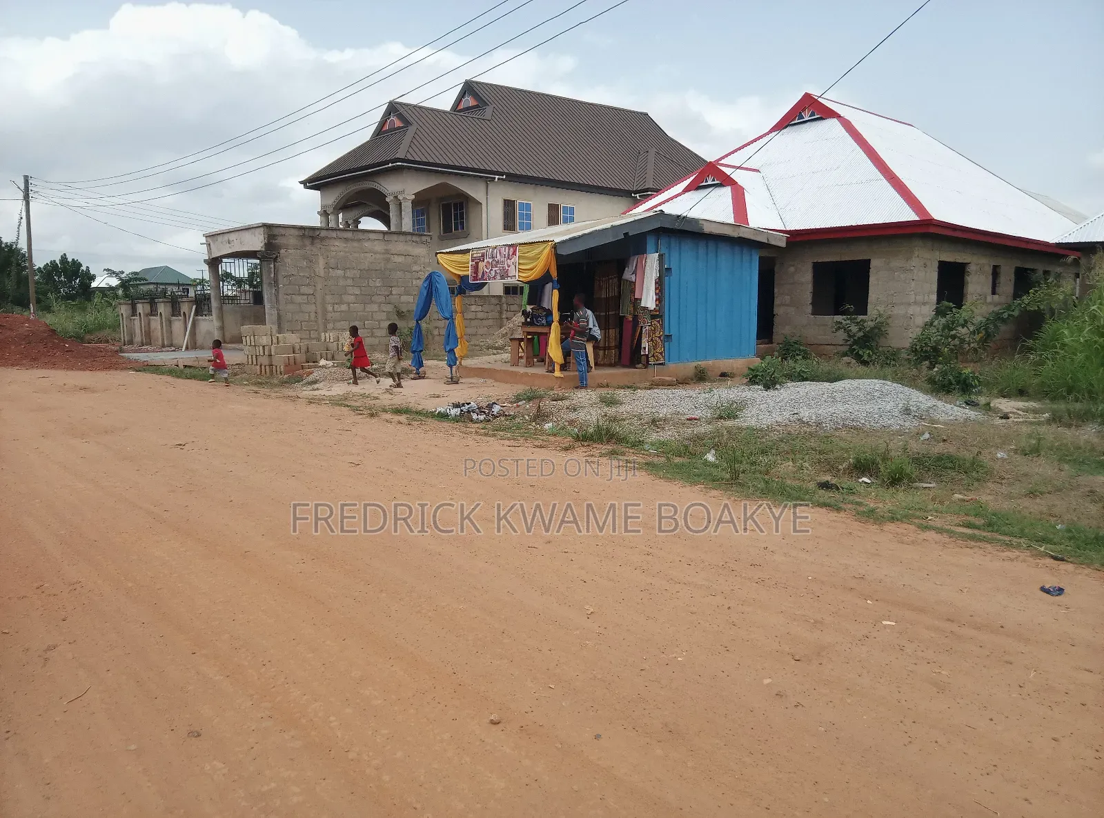 6bdrm House in 6 Bedrooms House For, Kumasi Metropolitan for sale