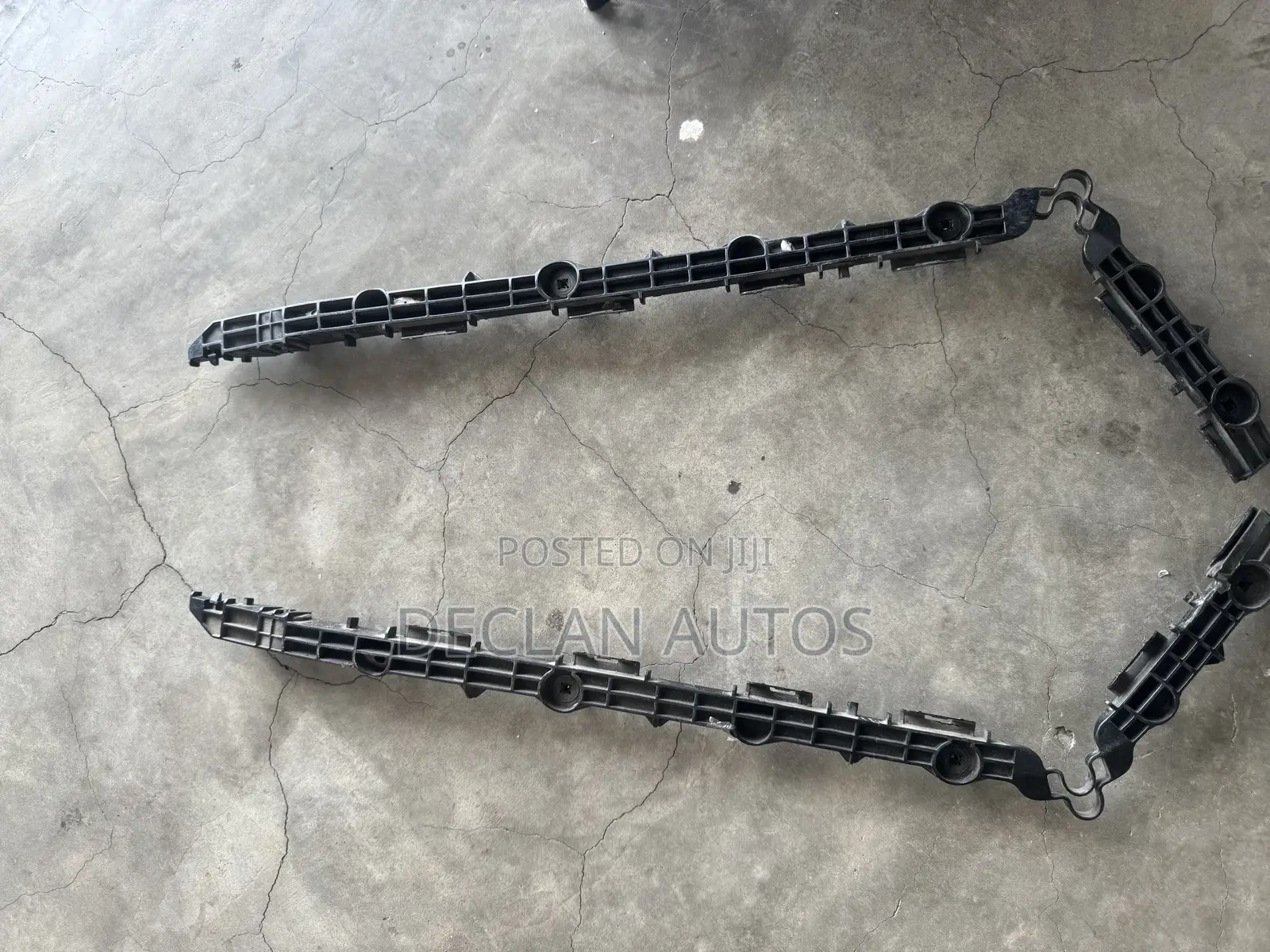 Toyota Camry Spider Back Bumper Locker