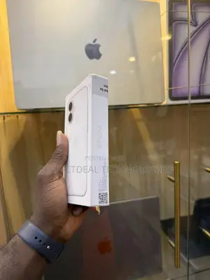 New Apple iPhone 16 128 GB White
