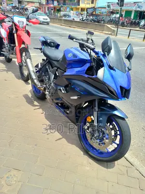 Yamaha R6 2022 Blue