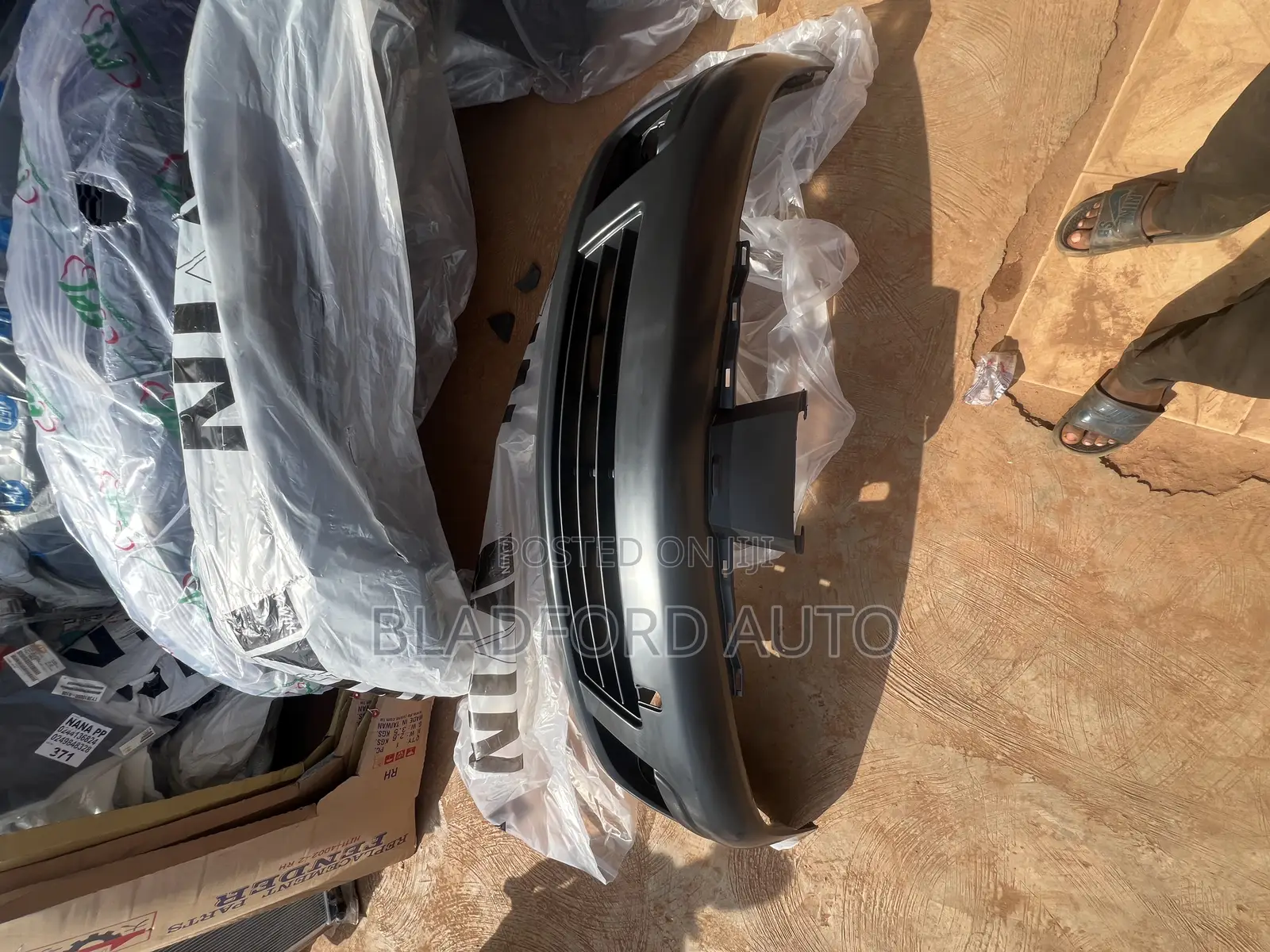 Versa 2007-2011 Front Bumper