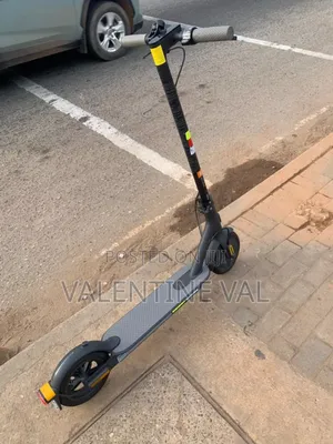 Scooter With Long Lasting Battery