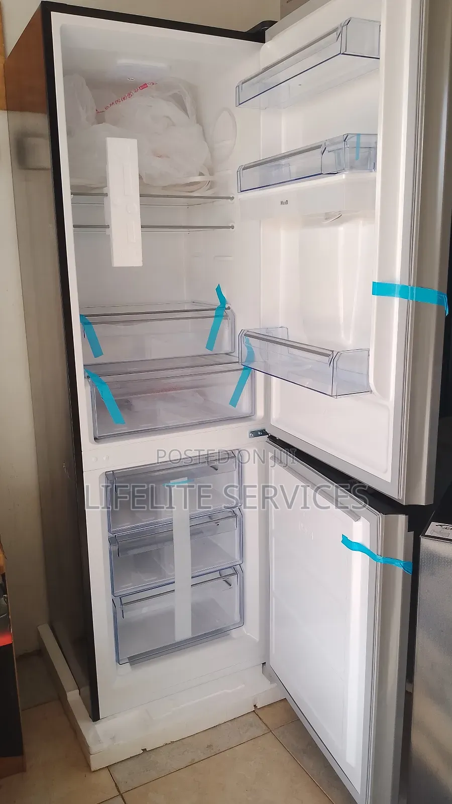 Mirror- Door Refrigerator (Pearl 309 Litres)