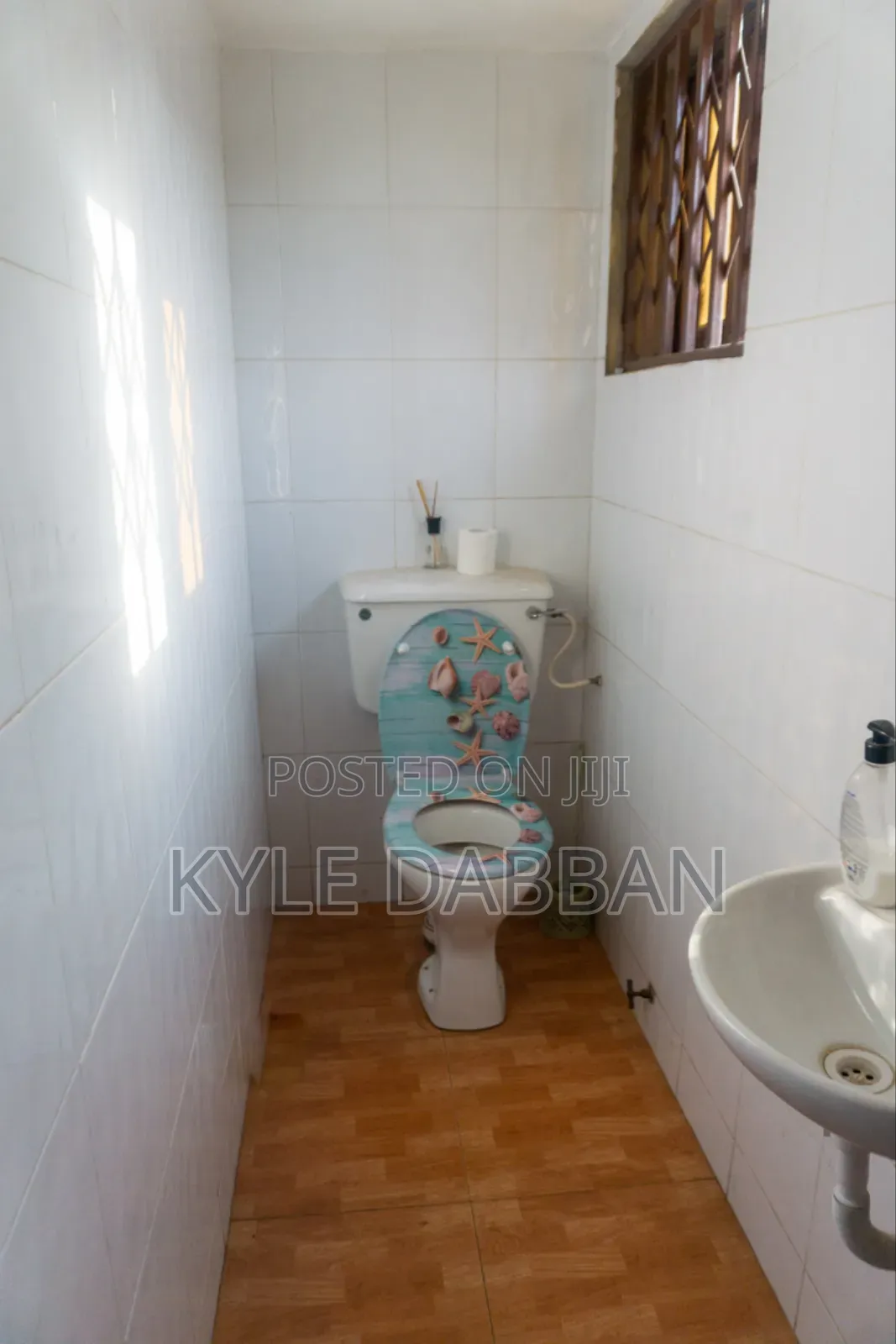 6bdrm House in Tema Metropolitan for sale