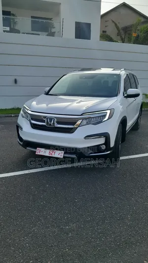 Honda Pilot Touring 7-Passenger 2022 White