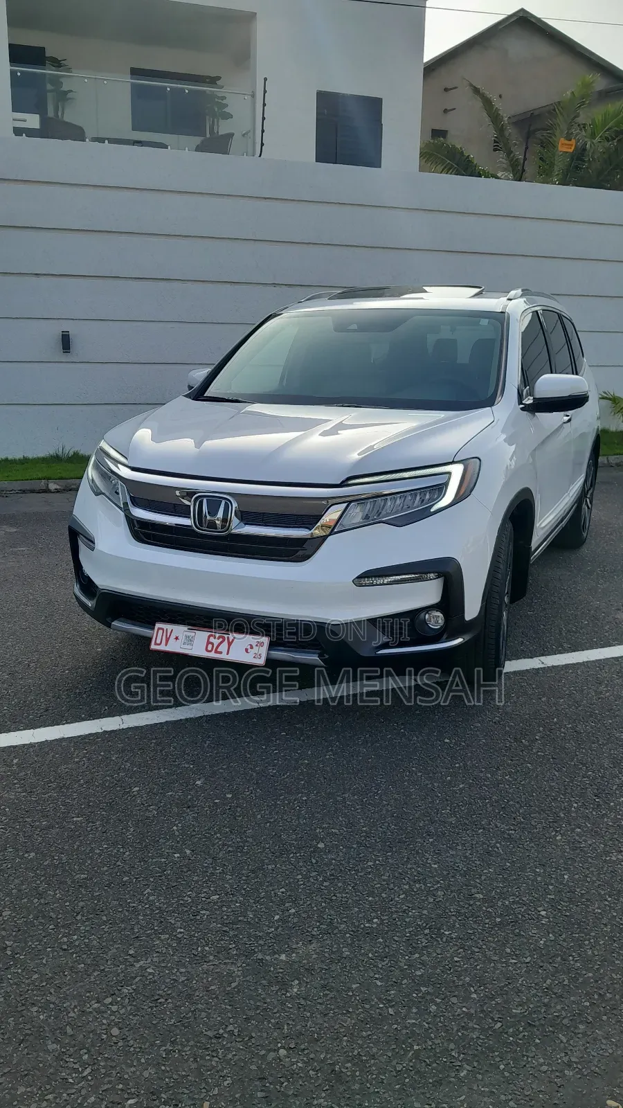 Honda Pilot Touring 7-Passenger 2022 White