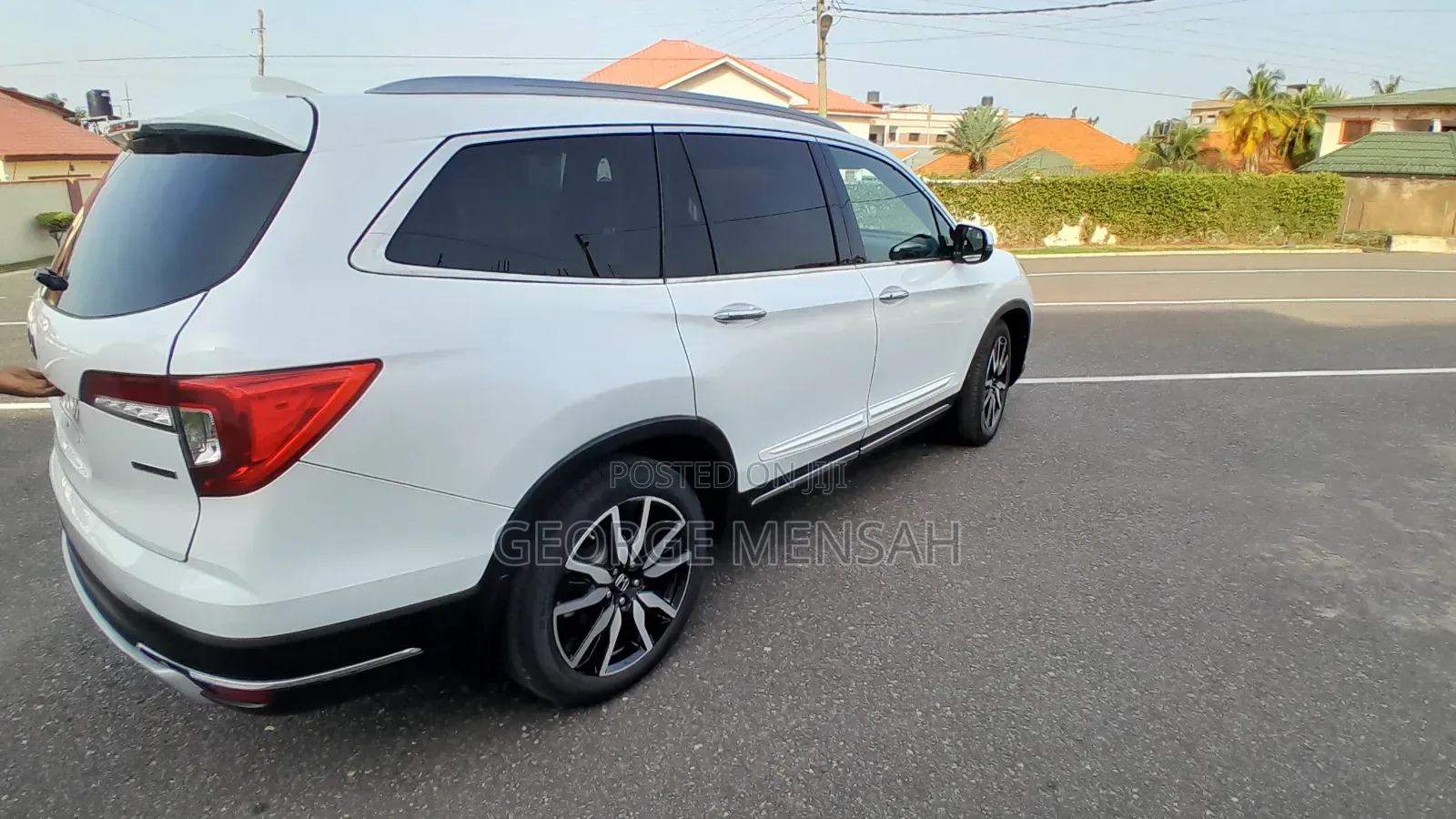 Honda Pilot Touring 7-Passenger 2022 White