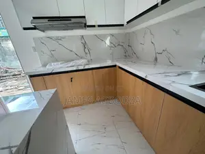 Master Tiler