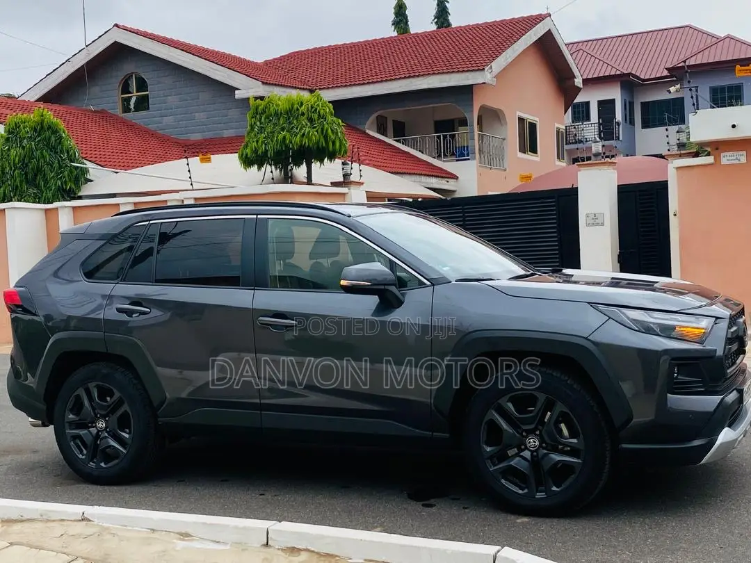 Toyota RAV4 Adventure 2022 Gray