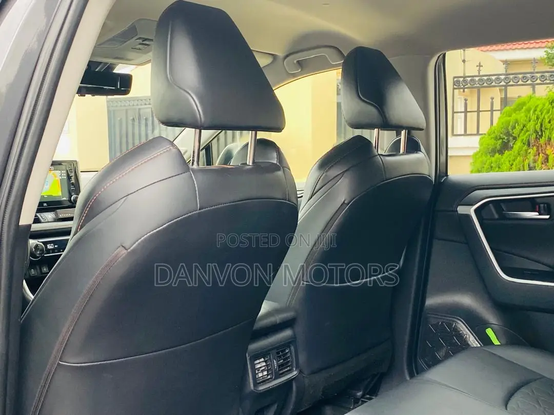Toyota RAV4 Adventure 2022 Gray