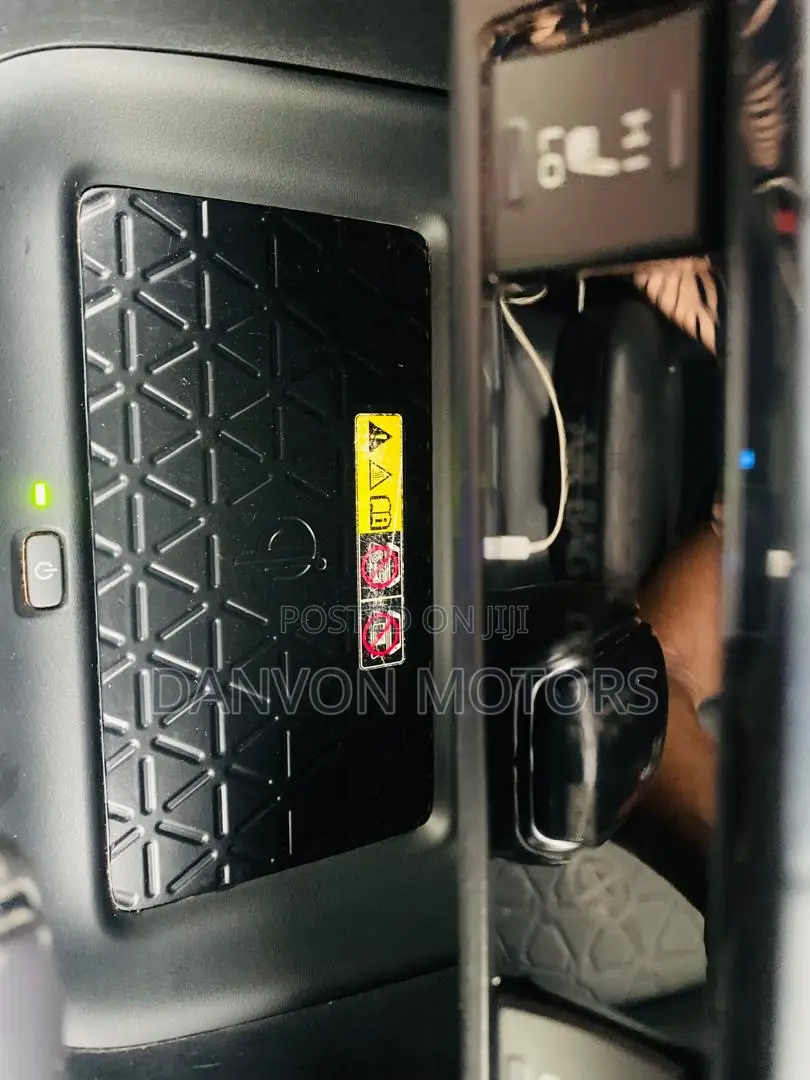 Toyota RAV4 Adventure 2022 Gray